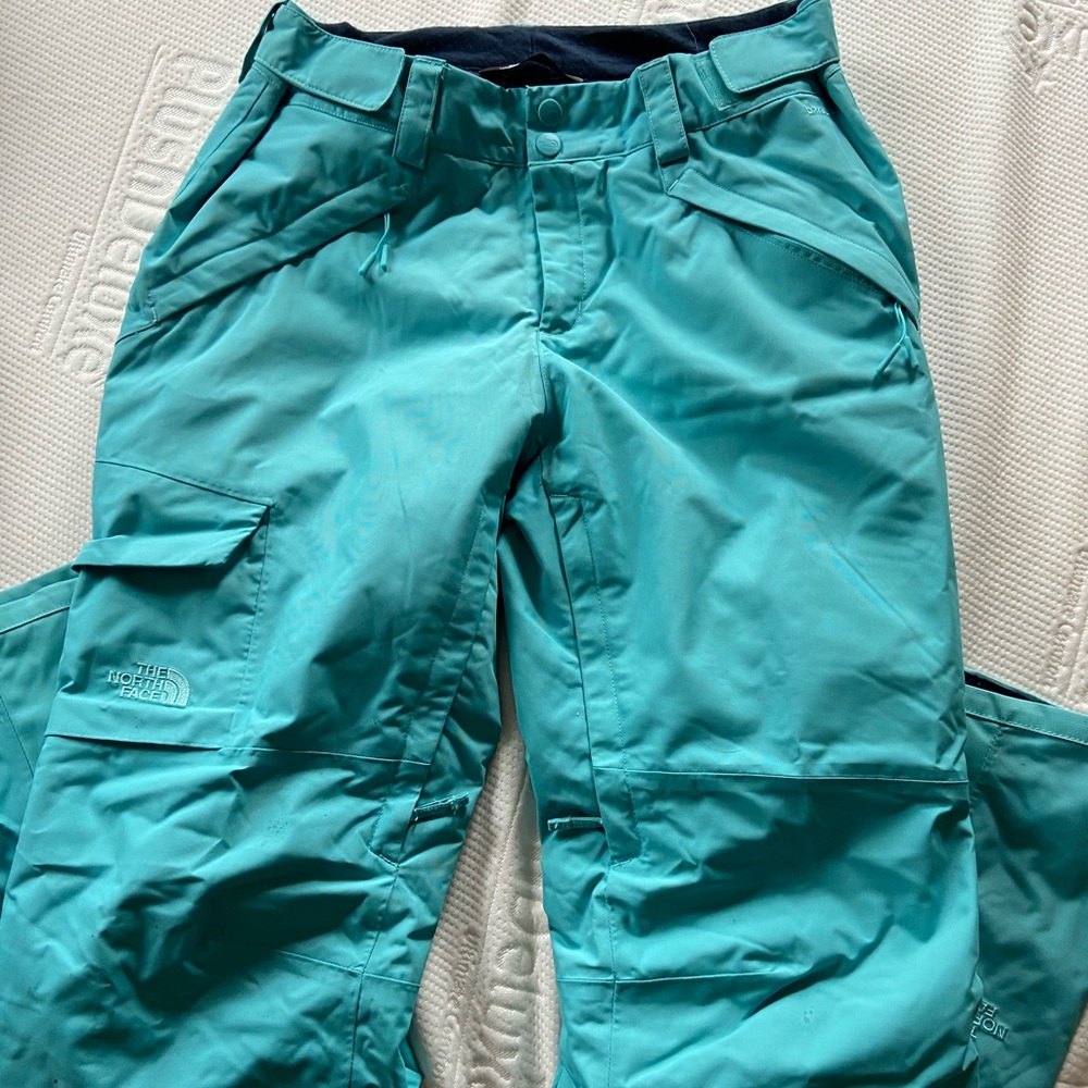 The North Face snow pant size medium
